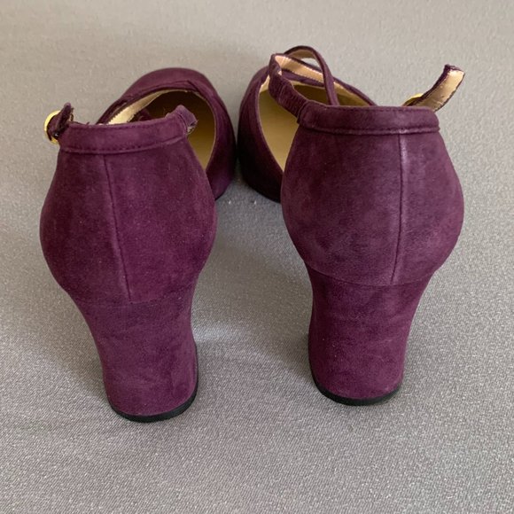 2/$25 - 9.2.5. So Soft Blackberry Wine Suede Block Heels - Size 8.5M - Picture 4 of 12